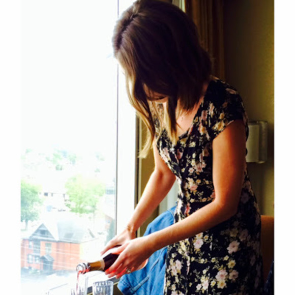 Meet your Posher, Ardith - Picture 1 of 1